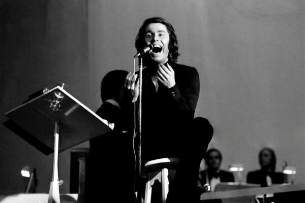 Durante su concierto de 1973.
