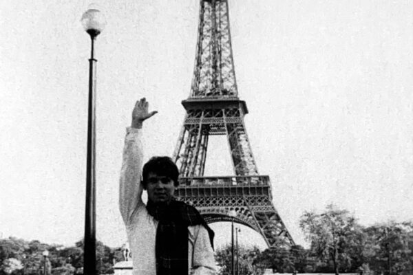 Junto a la torre Eiffel, a la conquista de París.