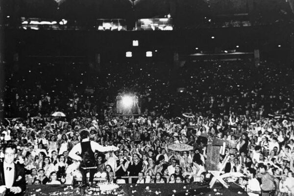 Raphael en el estadio Iron Victor de Puerto Rico, en su segunda gira.