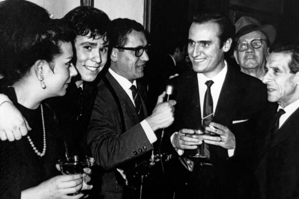 Carmen Jara, Raphael, un periodista, Manolo Escobar y Manuel Gordillo.