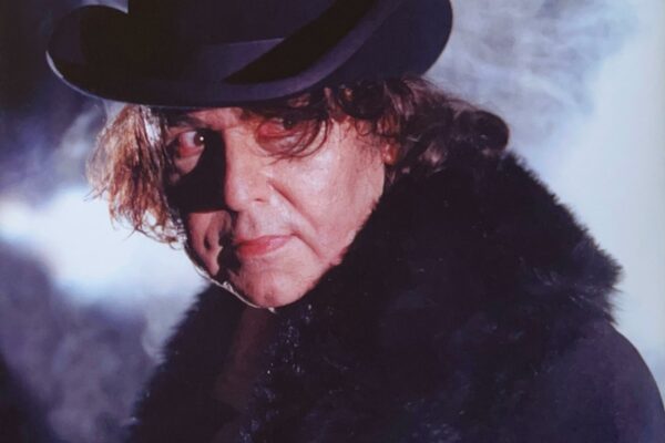 Raphael como Mr. Hyde.