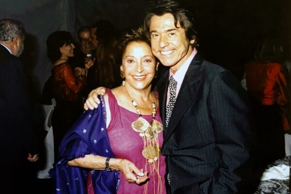 El cantante con Teresa Berganza.