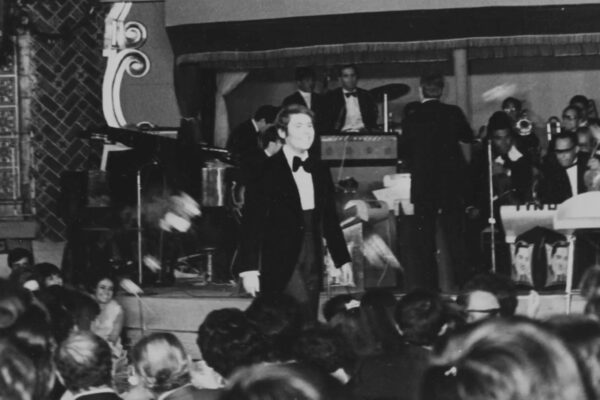 Concierto de Raphael en El Patio de México.